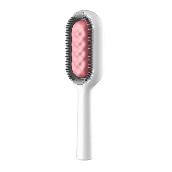 Built-in water tank on the GroomPro grooming comb