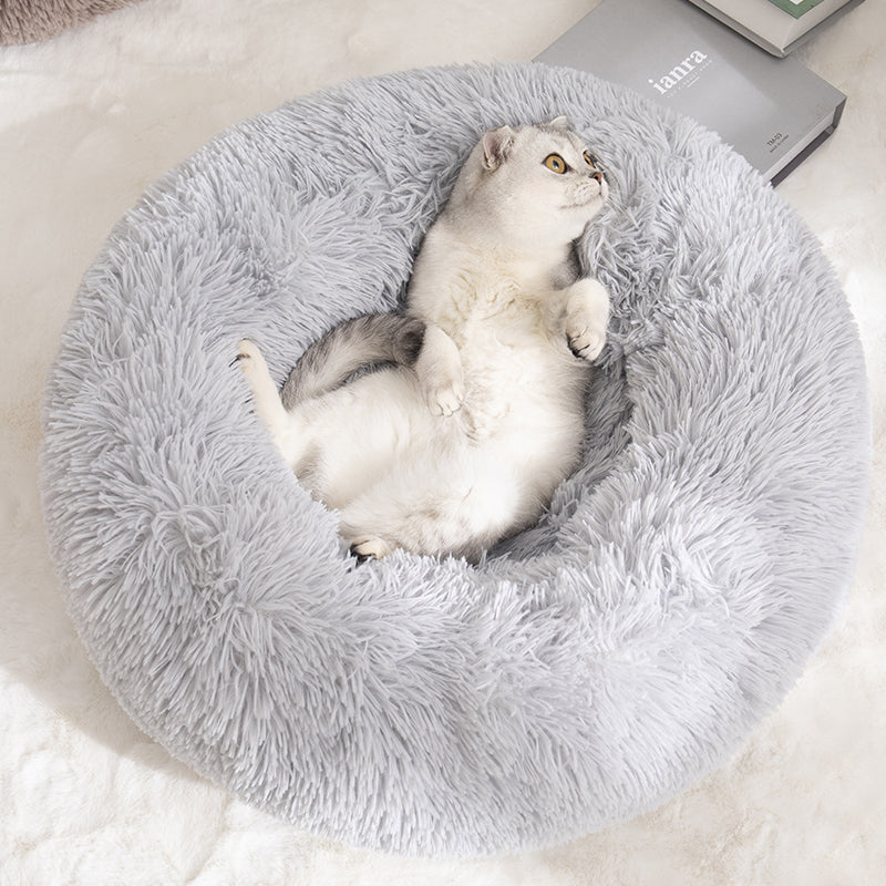 Cloud cat bed in dark grey