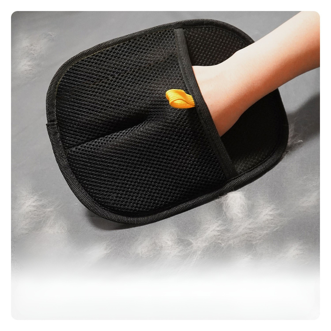Practical pet hair removal glove