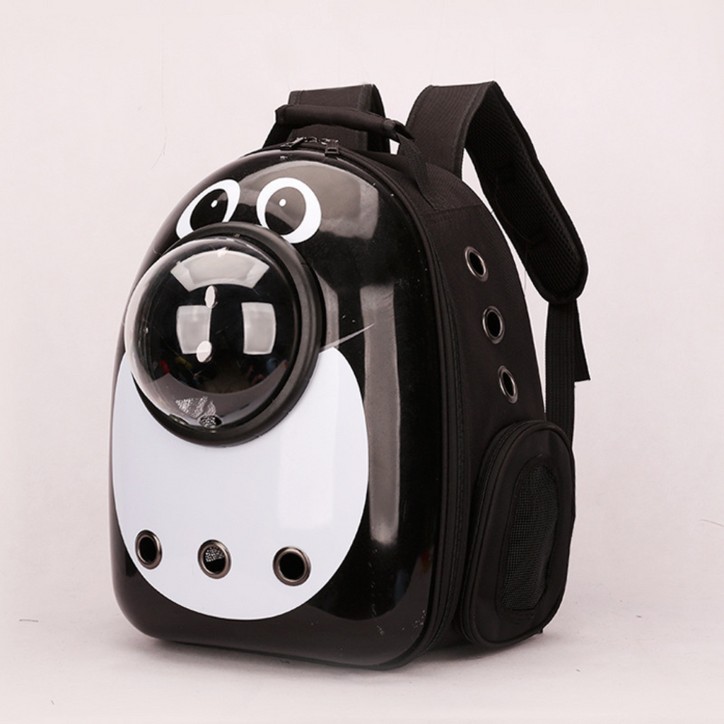 Mesh ventilation on the cat backpack carrier