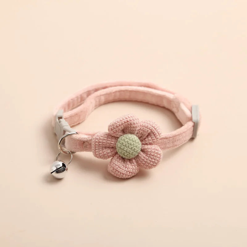 FloralPaw cat collar shown with its flower detail
