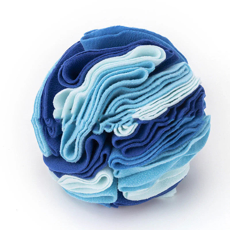 Fleece snuffle ball in green and red