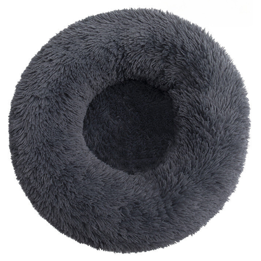 Fluffy cloud cat bed detail