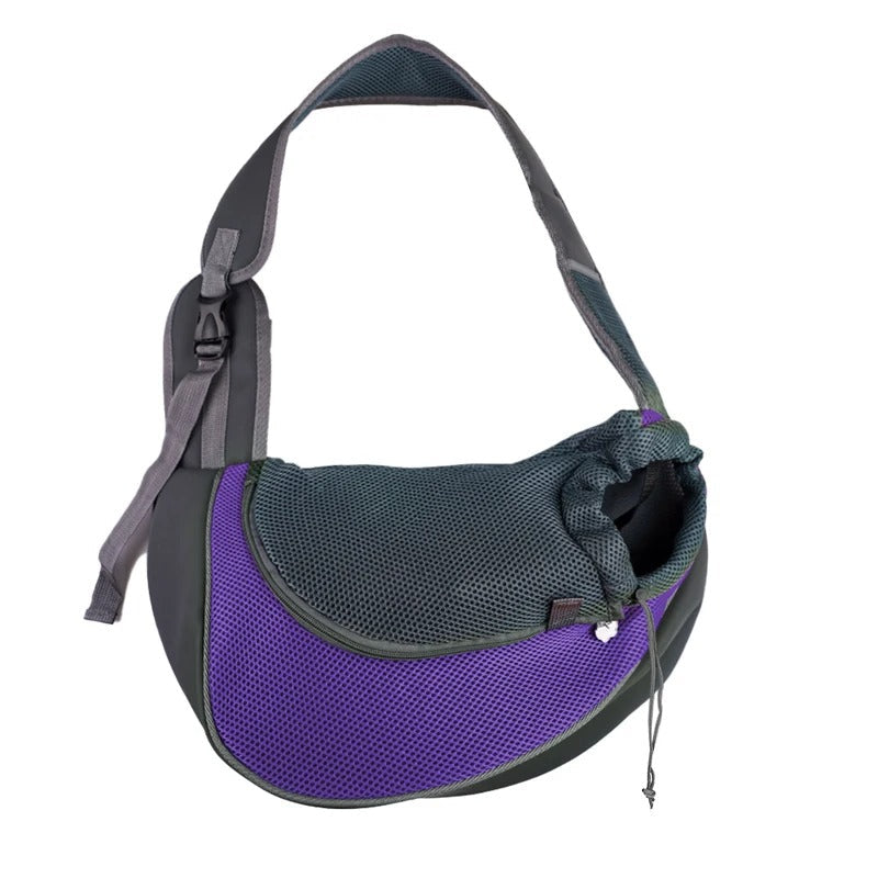 Mesh ventilation windows on the pet backpack