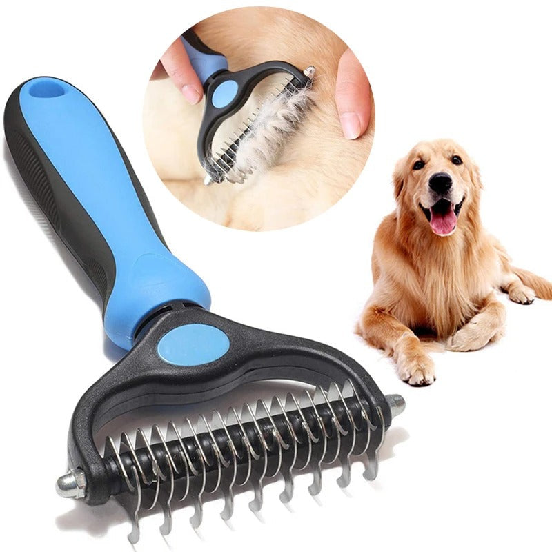 Pet de-shedding brush in packaging
