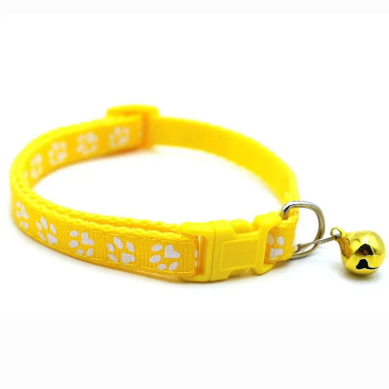 Adjustable buckle on the fashion cat collar