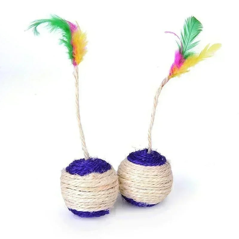Sisal scratch ball with colourful feathers