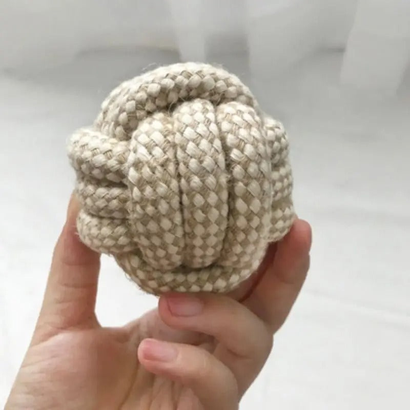 Dental knot rope toy ring detail