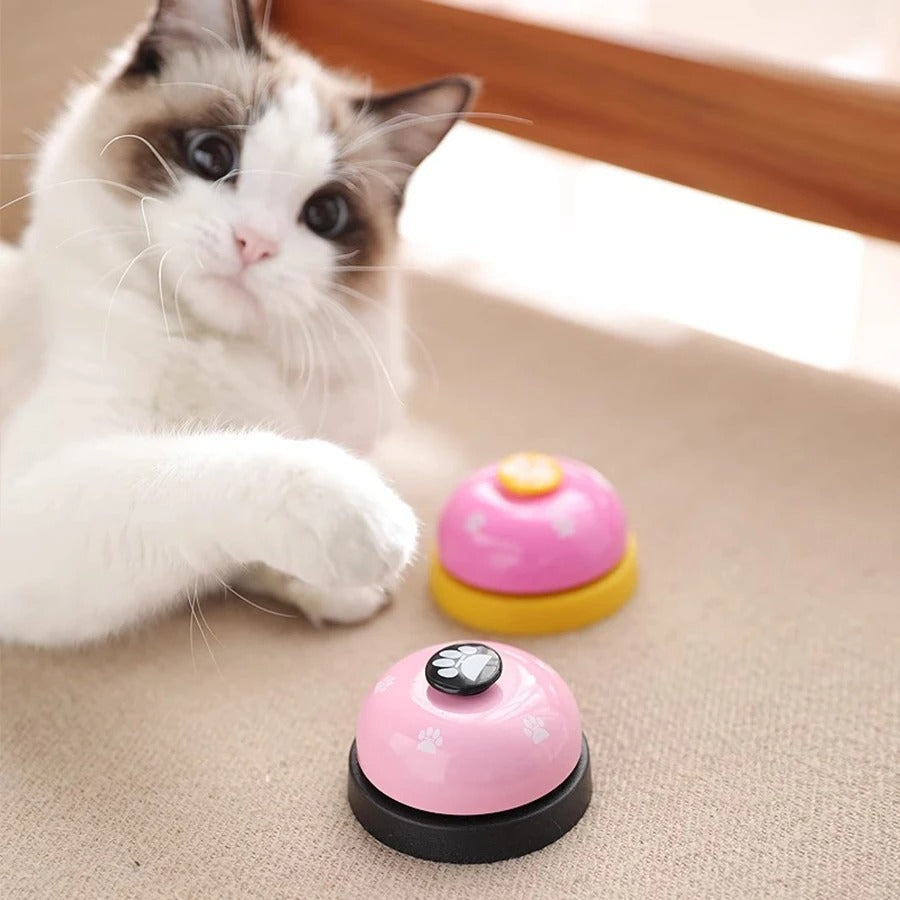 Making a paw print with the PetTrainer ring