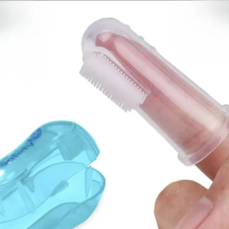 Using the finger toothbrush on a cat