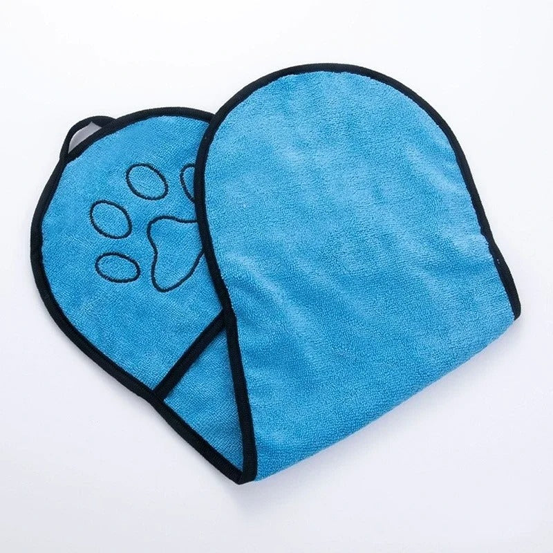 Super-absorbent microfibre weave of the PawDry bath towel