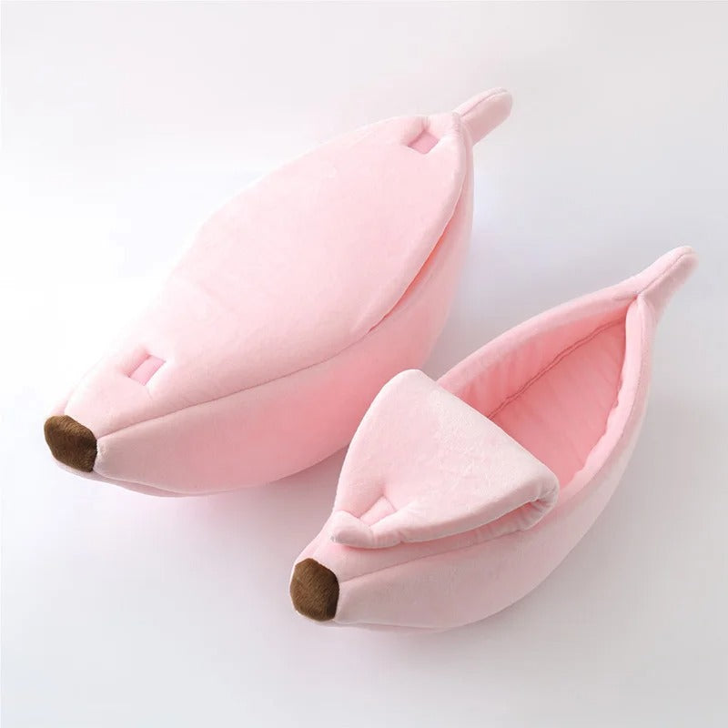 Banana cat bed in pink